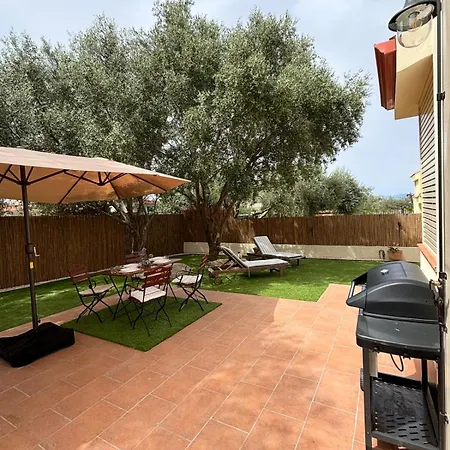 Tatil Evi Oliva In Quartu Sant Elena, Capitana, With Big Garden And Sea View! Capitana