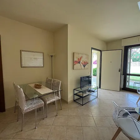 Oliva In Quartu Sant Elena, Capitana, With Big Garden And Sea View! Hébergement de vacances